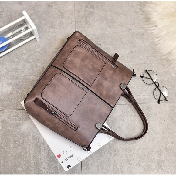 NEW MOONLIGHT Crossbody - Picture 6 of 8